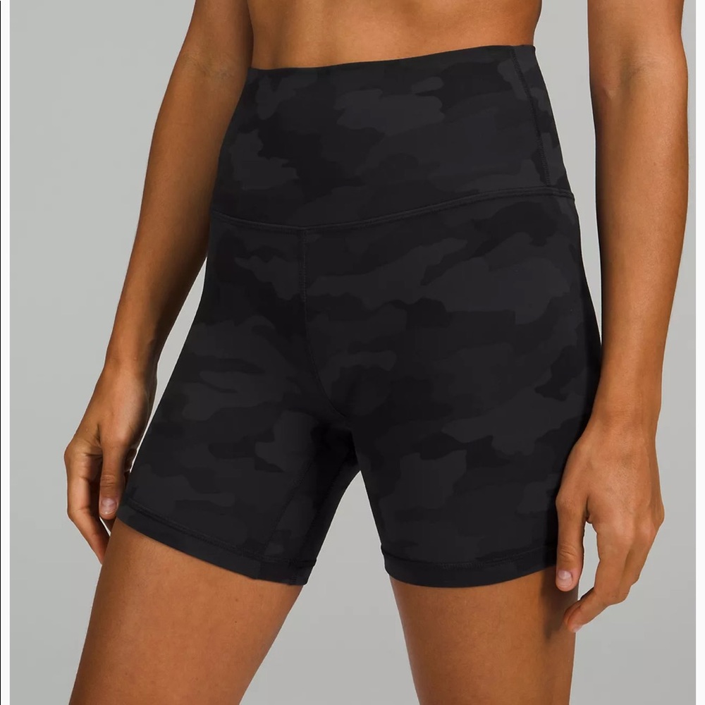 NWOT Lululemon Align 6” Black Camo High-Rise Biker Shorts Size 6